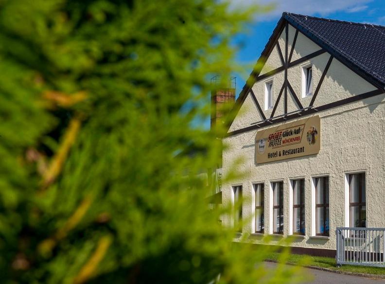 Sporthotel Glueck Auf Moenchenfrei Brand-Erbisdorf Εξωτερικό φωτογραφία
